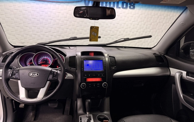 imagem-https://www.socarrao.com.br/sc-vehicle-images-prod/4411836/1792592833465-Zm90by0wNi5qcGc.jpg