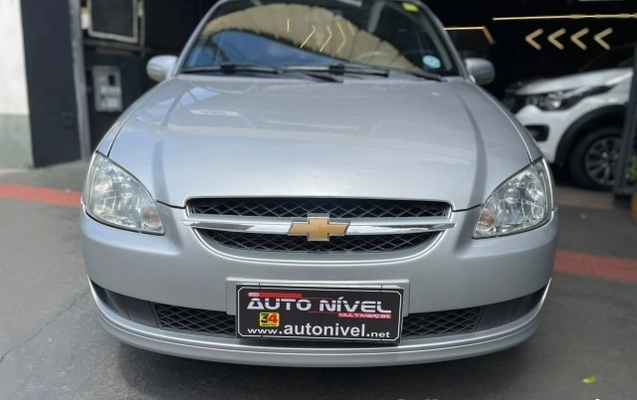 imagem-https://www.socarrao.com.br/sc-vehicle-images-prod/4411871/1792593700729-640_480_chevrolet-classic-ls-vhc-e-1-0-flex-13-14-3d97a6-4.jpg