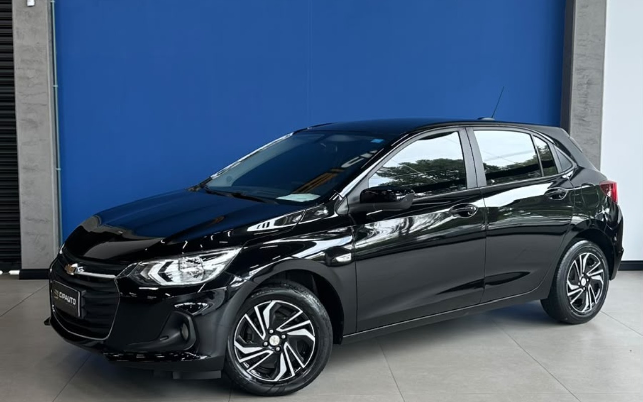 Chevrolet Onix 2024 Preto — foto 1 de 3