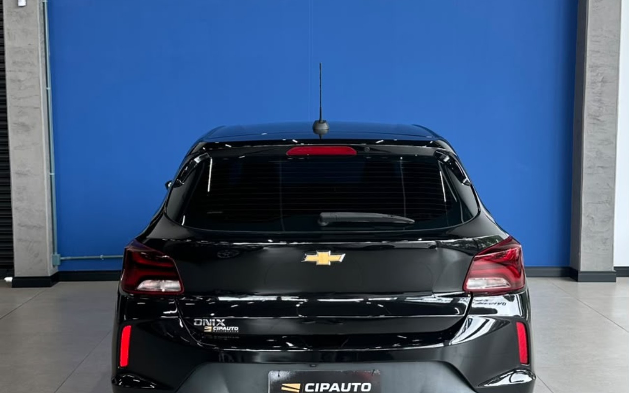 imagem-https://www.socarrao.com.br/sc-vehicle-images-prod/4411937/1792593433759-Yjg3YzA5MGUtNzkxMC00NWMzLTg3MjYtZmFhODQ5N2UwNGU3LmpwZw.jpg