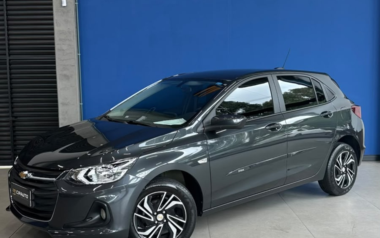 Chevrolet Onix 2025 Cinza — foto 1 de 3