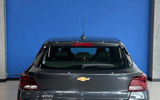 imagem-https://www.socarrao.com.br/sc-vehicle-images-prod/4412026/1792593955148-MmRiMjE3N2QtYzhjMi00ODQ3LWFmNTEtMjIzNTExMTZlZDFmLmpwZw.jpg