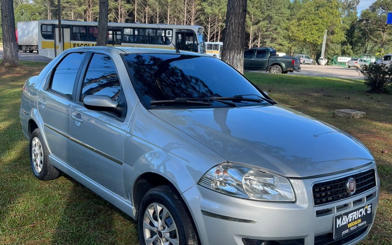 Fiat Siena 2010 Prata — foto 1 de 3