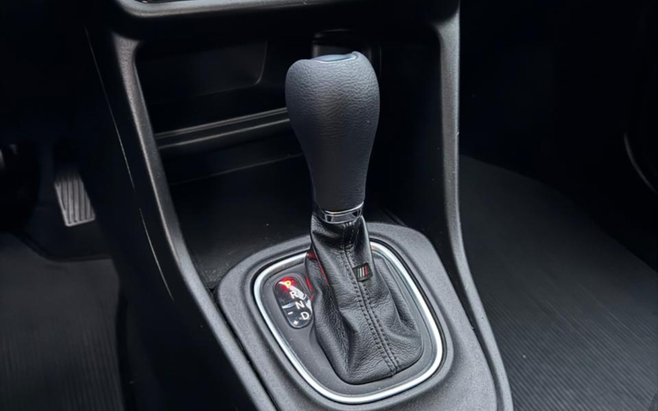 imagem-https://www.socarrao.com.br/sc-vehicle-images-prod/4412045/1792594113930-SW1hZ2VtIGRvIFdoYXRzQXBwIGRlIDIwMjUtMTItMDkgw6AocykgMTAuNTYuNDRfYTllMmViNDQuanBn.jpg