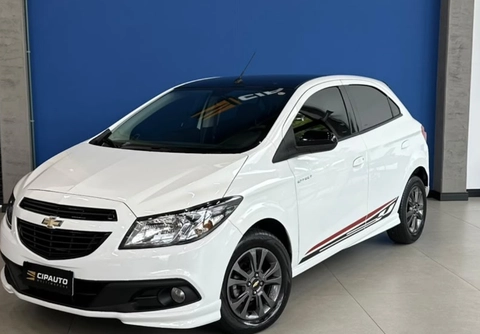 Chevrolet Onix 2015 Branco — foto 1 de 3
