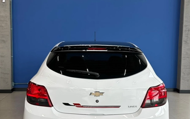 imagem-https://www.socarrao.com.br/sc-vehicle-images-prod/4412102/1792594514660-ZjgzNDMxNzgtZTE5Ny00NWYzLWIyOWMtMmM2YWE2ODlkYzIyLmpwZw.jpg