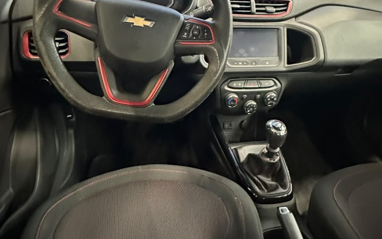 imagem-https://www.socarrao.com.br/sc-vehicle-images-prod/4412102/1792594514777-YWE0ZDE4NDEtOTQyNy00ODBjLWEwNTUtNzlmMTllZmIwMzJmLmpwZw.jpg