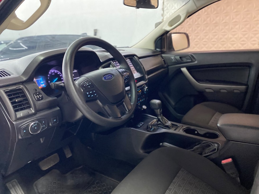 imagem-https://www.socarrao.com.br/sc-vehicle-images-prod/4412111/1792594581674-Zm90by0wOC5qcGc.jpg