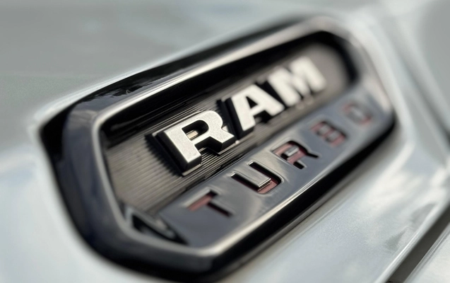 imagem-https://www.socarrao.com.br/sc-vehicle-images-prod/4412112/1792594571026-SW1hZ2VtIGRvIFdoYXRzQXBwIGRlIDIwMjUtMDktMjUgw6AocykgMDguMjUuMTNfYWFiYTJhZmMuanBn.jpg