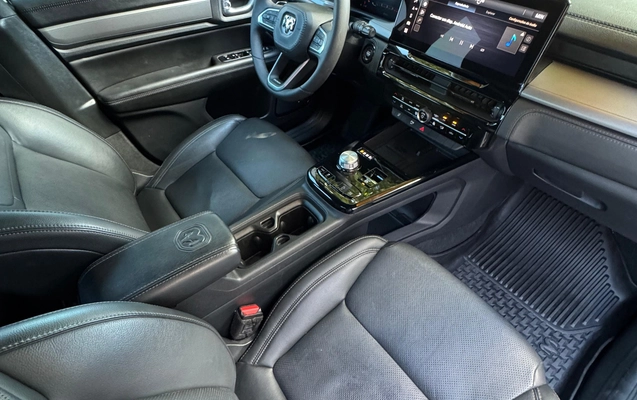 imagem-https://www.socarrao.com.br/sc-vehicle-images-prod/4412112/1792594571682-SW1hZ2VtIGRvIFdoYXRzQXBwIGRlIDIwMjUtMDktMjUgw6AocykgMDguMjUuMjNfYTRlMThhNTUuanBn.jpg