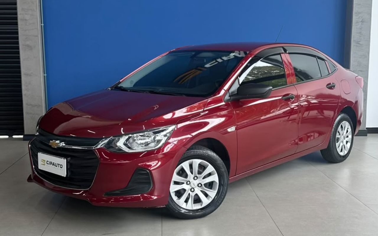 Chevrolet Onix 2023 Vermelho — foto 1 de 3
