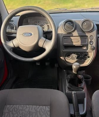 imagem-https://www.socarrao.com.br/sc-vehicle-images-prod/4412133/1792594691129-8585357_8_B_4f33f686f7.jpeg