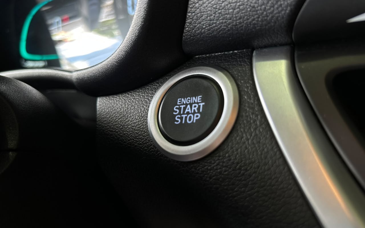 imagem-https://www.socarrao.com.br/sc-vehicle-images-prod/4412282/1792595824098-V2hhdHNBcHAgSW1hZ2UgMjAyNi0xMC0yMSBhdCAxMS4yMC4wMy5qcGVn.jpeg