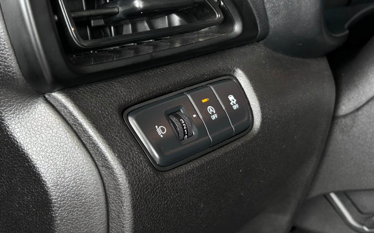 imagem-https://www.socarrao.com.br/sc-vehicle-images-prod/4412282/1792595824163-V2hhdHNBcHAgSW1hZ2UgMjAyNi0xMC0yMSBhdCAxMS4yMC4wOS5qcGVn.jpeg