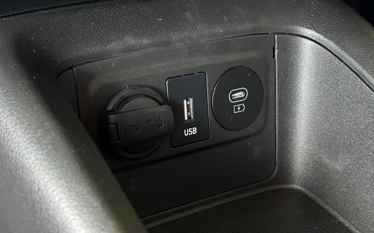 imagem-https://www.socarrao.com.br/sc-vehicle-images-prod/4412282/1792595824271-V2hhdHNBcHAgSW1hZ2UgMjAyNi0xMC0yMSBhdCAxMS4yMC4wNy5qcGVn.jpeg