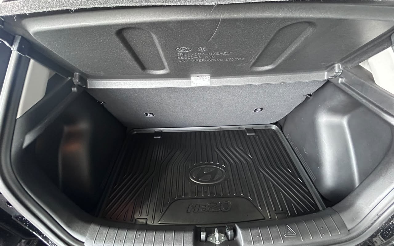 imagem-https://www.socarrao.com.br/sc-vehicle-images-prod/4412282/1792595825119-V2hhdHNBcHAgSW1hZ2UgMjAyNi0xMC0yMSBhdCAxMS4yMC4yMC5qcGVn.jpeg