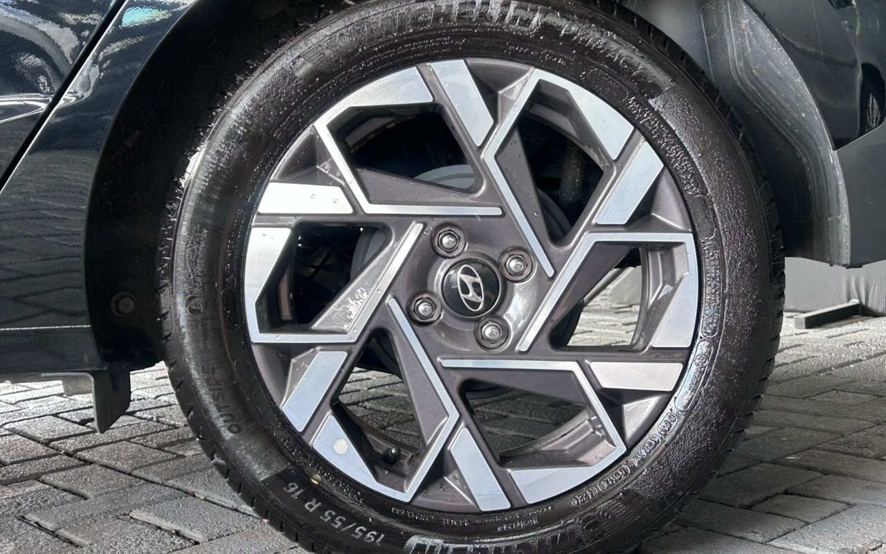 imagem-https://www.socarrao.com.br/sc-vehicle-images-prod/4412282/1792595825206-V2hhdHNBcHAgSW1hZ2UgMjAyNi0xMC0yMSBhdCAxMS4yMC4xNC5qcGVn.jpeg