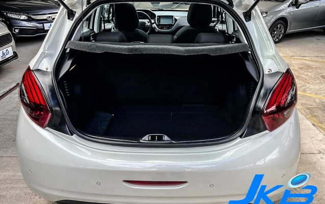 imagem-https://www.socarrao.com.br/sc-vehicle-images-prod/4412390/1792596706697-AkKevCT5elfLAKngHZRY6rkQ88YEtMpj.jpg