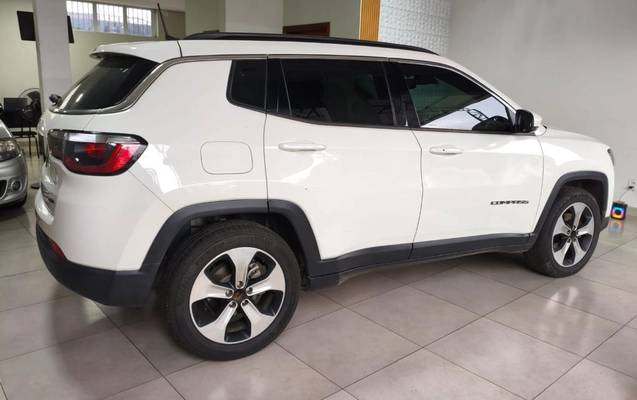 imagem-https://www.socarrao.com.br/sc-vehicle-images-prod/4412407/1792596766518-gb-8de591b.jpeg