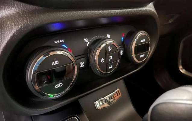 imagem-https://www.socarrao.com.br/sc-vehicle-images-prod/4412452/1792778777389-8591848_7_B_d19ae20a0c.jpeg