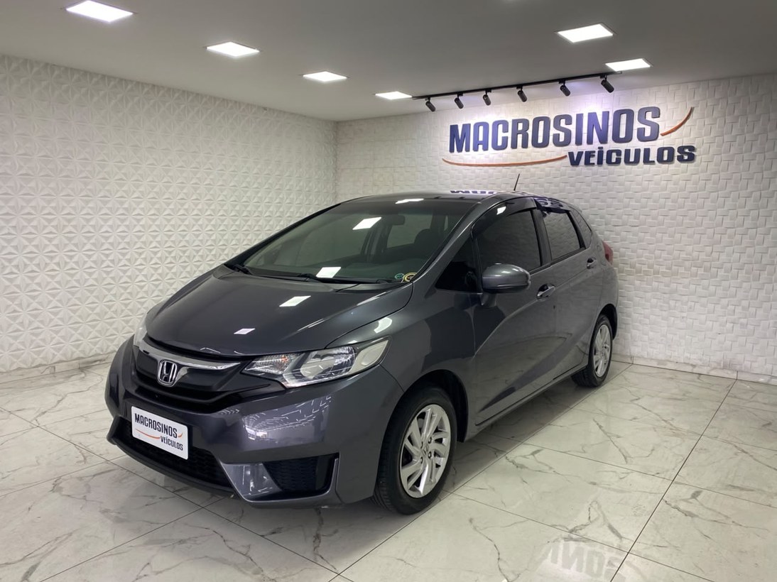 imagem-https://www.socarrao.com.br/sc-vehicle-images-prod/4412477/1792597379855-Zm90by0wMi5qcGc.jpg