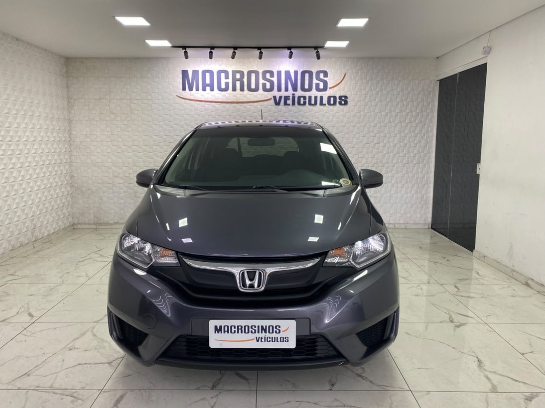 imagem-https://www.socarrao.com.br/sc-vehicle-images-prod/4412477/1792597380069-Zm90by0wNS5qcGc.jpg