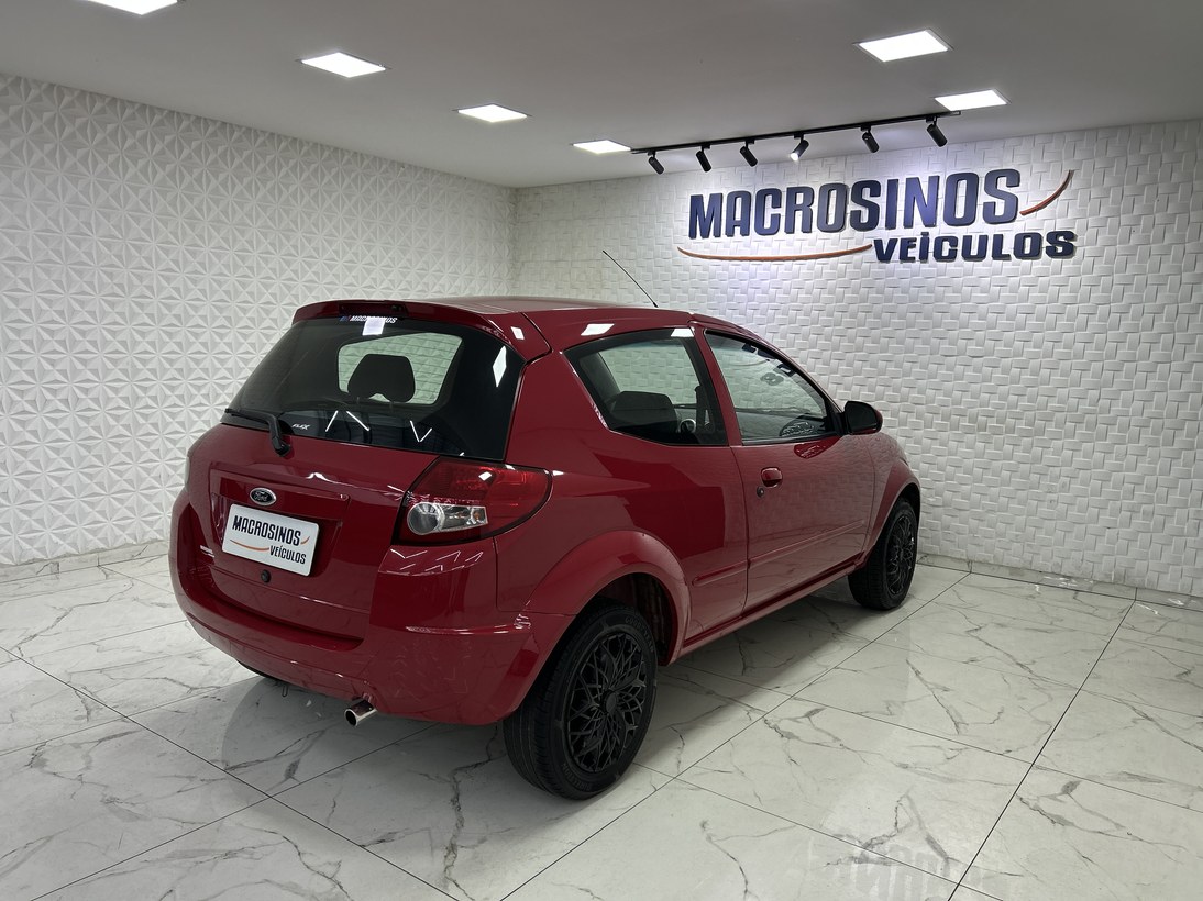 imagem-https://www.socarrao.com.br/sc-vehicle-images-prod/4412566/1792598017325-Zm90by0wMy5qcGc.jpg