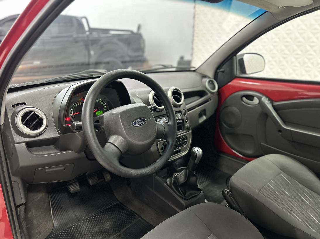 imagem-https://www.socarrao.com.br/sc-vehicle-images-prod/4412566/1792598017838-Zm90by0wOS5qcGc.jpg