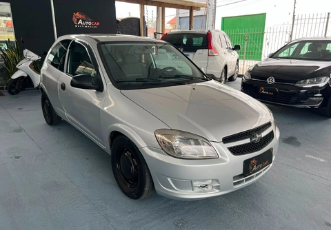 Chevrolet Celta 2013 Prata — foto 1 de 3