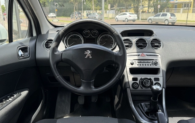 imagem-https://www.socarrao.com.br/sc-vehicle-images-prod/4412625/1792598424280-1_125903.jpg