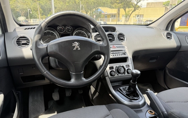imagem-https://www.socarrao.com.br/sc-vehicle-images-prod/4412625/1792598424286-1_125906.jpg