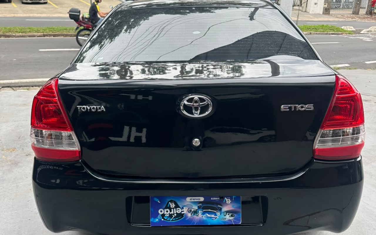 imagem-https://www.socarrao.com.br/sc-vehicle-images-prod/4412634/1792600796105-V2hhdHNBcHAgSW1hZ2UgMjAyNi0xMC0yMSBhdCAxMy4wNC4xMC5qcGVn.jpeg