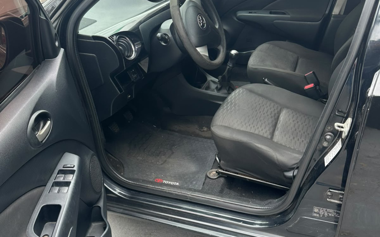 imagem-https://www.socarrao.com.br/sc-vehicle-images-prod/4412634/1792600796520-V2hhdHNBcHAgSW1hZ2UgMjAyNi0xMC0yMSBhdCAxMy4wNC4xMCgzKS5qcGVn.jpeg