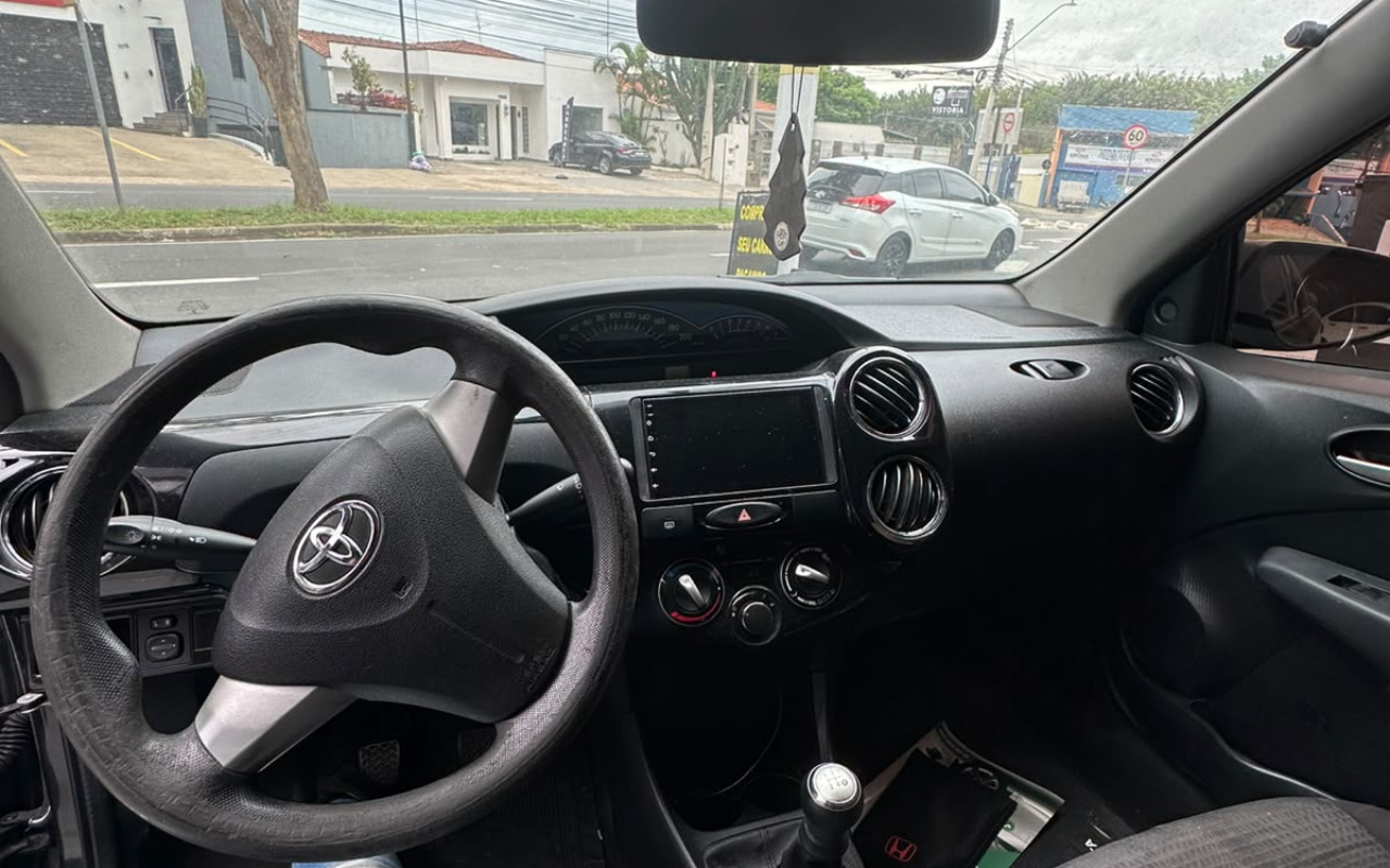 imagem-https://www.socarrao.com.br/sc-vehicle-images-prod/4412634/1792600796861-V2hhdHNBcHAgSW1hZ2UgMjAyNi0xMC0yMSBhdCAxMy4wNC4xMSAtIENvcGlhLmpwZWc.jpeg