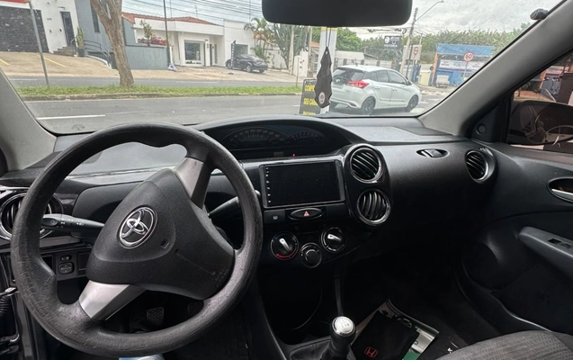imagem-https://www.socarrao.com.br/sc-vehicle-images-prod/4412634/1792600796861-V2hhdHNBcHAgSW1hZ2UgMjAyNi0xMC0yMSBhdCAxMy4wNC4xMSAtIENvcGlhLmpwZWc.jpeg