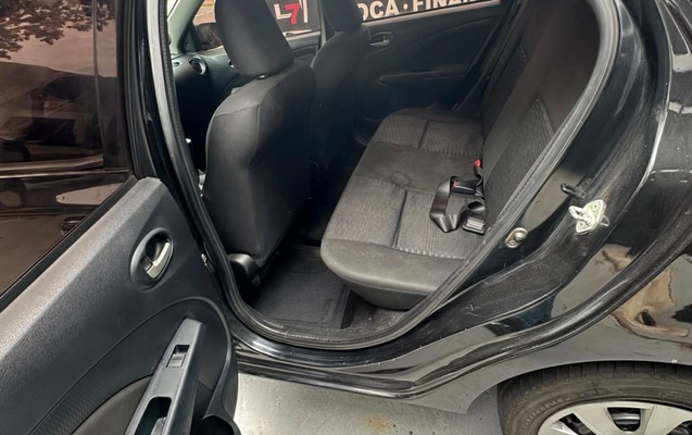 imagem-https://www.socarrao.com.br/sc-vehicle-images-prod/4412634/1792600797249-V2hhdHNBcHAgSW1hZ2UgMjAyNi0xMC0yMSBhdCAxMy4wNC4xMSgxKS5qcGVn.jpeg