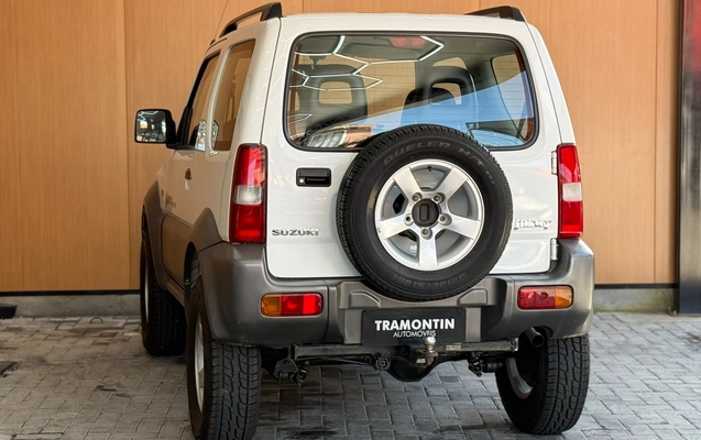 imagem-https://www.socarrao.com.br/sc-vehicle-images-prod/4412690/1792598973889-003_0bee8be94f85f6362892407149a37f71.jpg