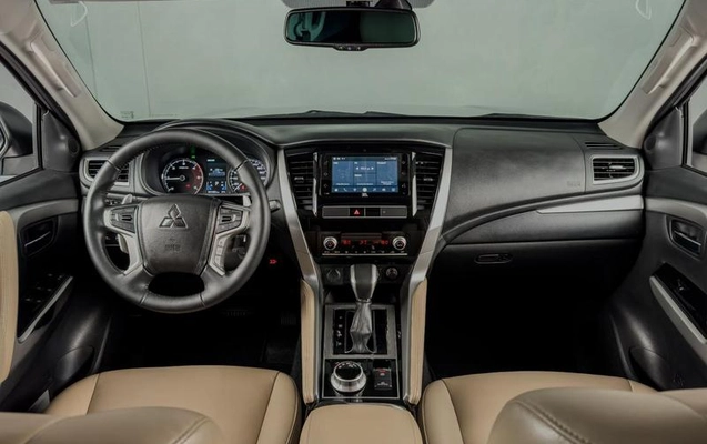 imagem-https://www.socarrao.com.br/sc-vehicle-images-prod/4412901/1792600187560-8590048_9_B_856d64eeef.jpeg