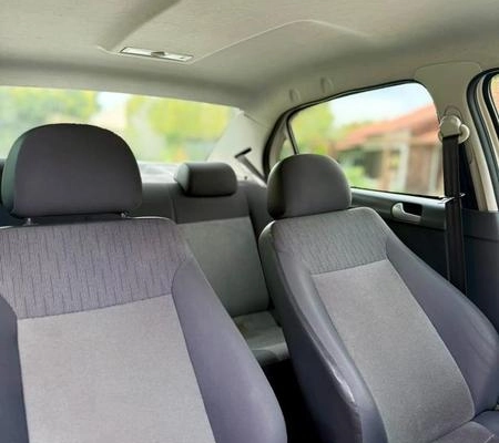 imagem-https://www.socarrao.com.br/sc-vehicle-images-prod/4412911/1792600248252-8586062_0_B_9da739a06b.jpeg