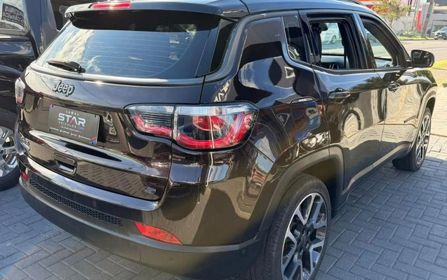 imagem-https://www.socarrao.com.br/sc-vehicle-images-prod/4412939/1792600491349-8474493_2_B_7e3fa821fc.jpeg