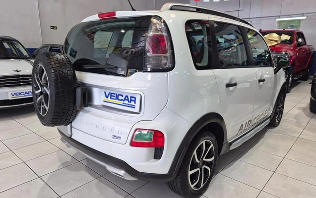 imagem-https://www.socarrao.com.br/sc-vehicle-images-prod/4412960/1792600589030-8491761_6_B_f546d21ccd.jpeg