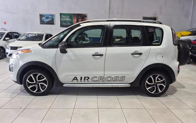 imagem-https://www.socarrao.com.br/sc-vehicle-images-prod/4412960/1792600589038-8491761_9_B_d7c1117ff2.jpeg