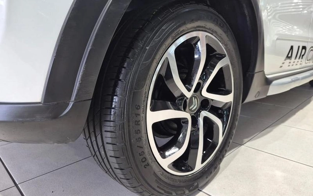 imagem-https://www.socarrao.com.br/sc-vehicle-images-prod/4412960/1792600589040-8491761_10_B_f4e0875818.jpeg