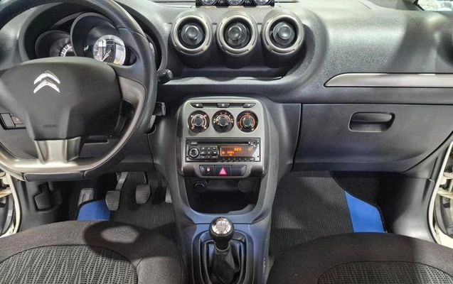 imagem-https://www.socarrao.com.br/sc-vehicle-images-prod/4412960/1792600589056-8491761_18_B_8f69dcbfcf.jpeg
