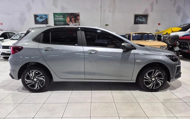 imagem-https://www.socarrao.com.br/sc-vehicle-images-prod/4412965/1792779053370-8588163_5_B_241e235d5a.jpeg