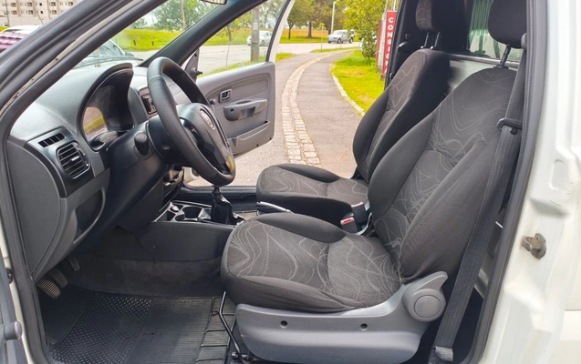 imagem-https://www.socarrao.com.br/sc-vehicle-images-prod/4412984/1792697871335-V2hhdHNBcHAgSW1hZ2UgMjAyNi0xMC0yMiBhdCAxNi4xNy4wMy5qcGVn.jpeg