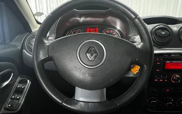 imagem-https://www.socarrao.com.br/sc-vehicle-images-prod/4412985/1792603418570-8588099_11_B_e472ea12fd.jpeg