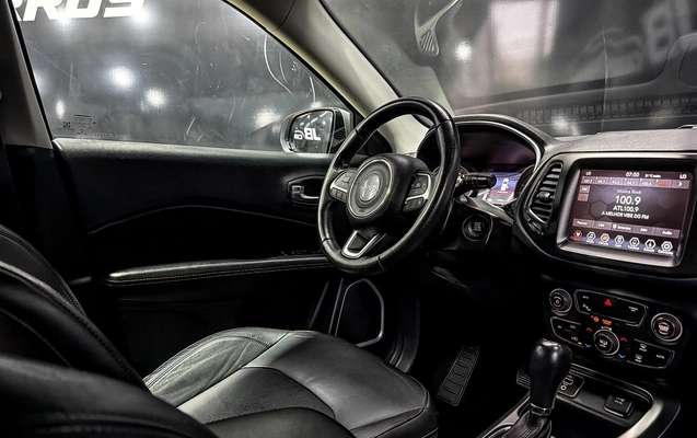 imagem-https://www.socarrao.com.br/sc-vehicle-images-prod/4413018/1792600917632-5cc4a6b3d5a04bc298ff1f343bbeb13d_1792064806358.jpg