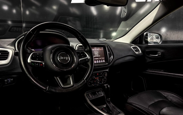 imagem-https://www.socarrao.com.br/sc-vehicle-images-prod/4413018/1792600917633-835bc7d9d1524256ab4d0c4b30162282_1792064806363.jpg