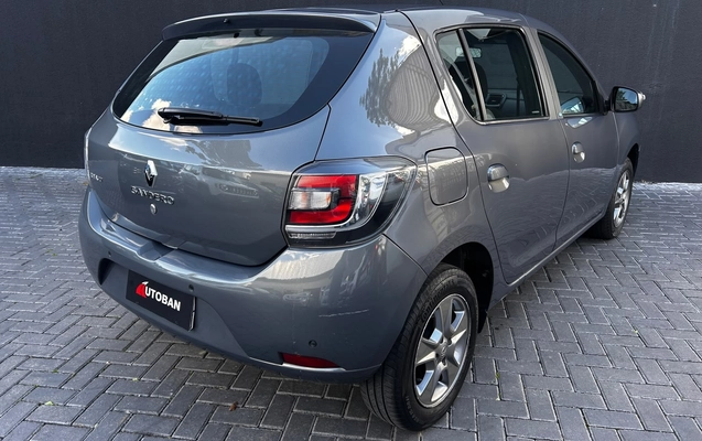 imagem-https://www.socarrao.com.br/sc-vehicle-images-prod/4413019/1792600986242-c145fbcb-3d07-401d-9b46-b3ebda58fe12.jpg